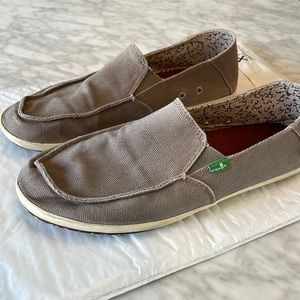 Sanuk slip ons